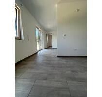 Neuwertige 2,5-Zimmer Wohnung in Nittendorf