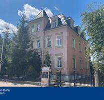 frisch renovierte 2-Raum-Wohnung mit Stellplatz - Radebeul