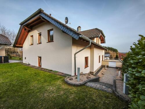 Foto - 8 Zimmer Mehrfamilienhaus, Wohnhaus zum Kaufen in Mehren