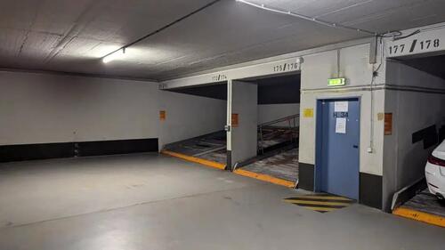 Foto - TIEFGARAGENSTELLPLATZ - Hanselmannst.Schleißheimerst.Riesenfeld