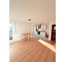 Lichtdurchflutete 2 Zimmerwohnung in Rottenburg - Rottenburg am Neckar