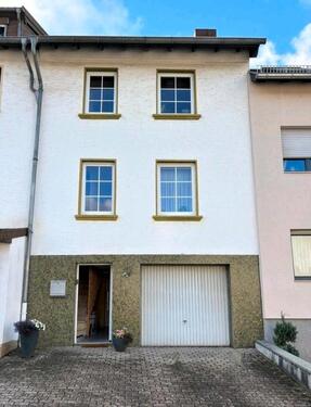 Foto - 1-2 FH mit Garage und Garten in Großrosseln