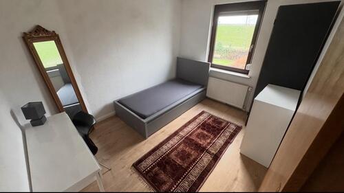 Foto - Möbiliertes WG-Zimmer in der ÜberseestadtWalle WallerWied