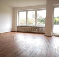Helle 3 Zimmer Wohnung mit Balkon und Blick ins Grüne - Bad Segeberg