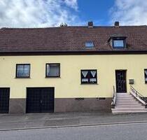 Freistehendes Einfamilienhaus mit großem Garten & Ausbaupotenzial - Schiffweiler