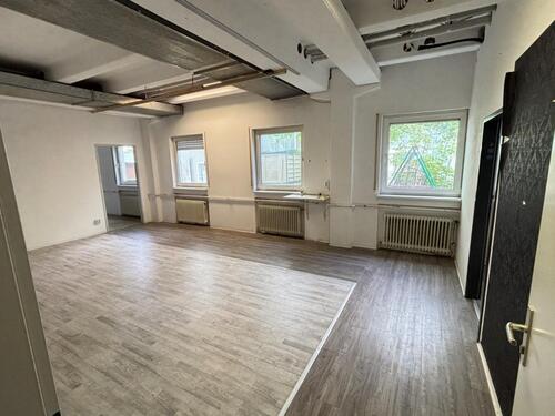 Foto - Zu vermieten in 85609 Aschheim 4-Raum Lager 105m2 in Bürogebäude