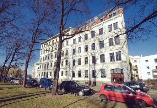 Foto - Arbeitsplatz Workspace oder ganzes Büro im Waldstraßenviertel