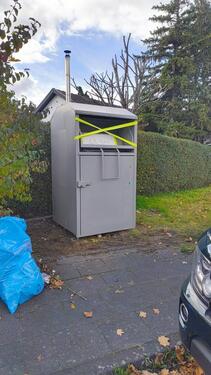 Foto - Stellplatz für Altkleidercontainer DB-Bahnhof Bornheim-Sechtem