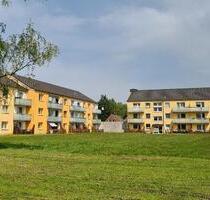 kleine, aber feine 2-Zimmer-Wohnung mit Terrasse - Marne