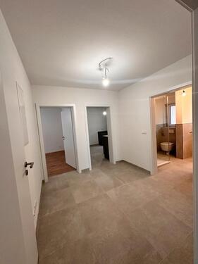 Foto - Moderne 3-Zimmer-Wohnung mit Garten, Balkon & Garage