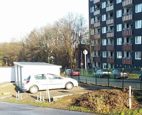 Foto - Kfz-Stellplatz in HA-Vorhalle, Wolfskuhler Weg