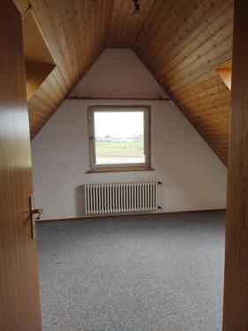 Foto - Kleine 2-Zimmer Dachwohnung zu vermieten