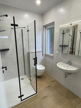 Foto - KERNSANIERTE HELLE BARRIEREFREIE 2 ZKB MIT SEP. EINGANG