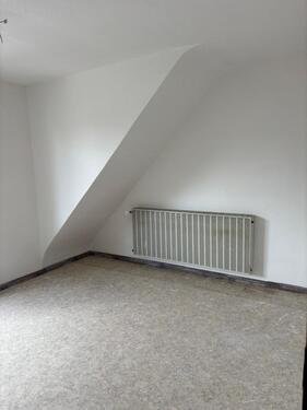 Foto - 2 Zimmer Dachgeschoßwohnung zur Miete in Ludwigshafen am Rhein