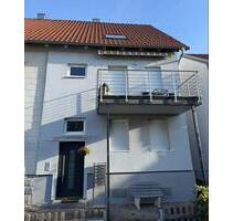 Neue Heizung - Renditestarkes Wohnhaus: 6 WG-Zimmer (200m Campus) - Villingen-Schwenningen