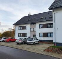 Schöne geräumige 3 ZKB Wohnung im Dachgeschoss! Inkl. Stellplatz! - Leopoldshöhe