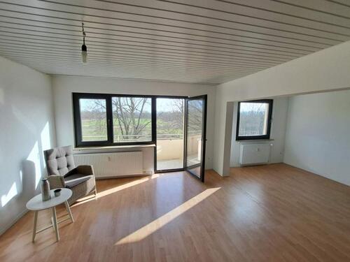 Foto - 3 12 Zimmerwohnung mit Balkon und Stellplatz