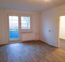 „Praktisch geschnittene 3-Zimmer-Wohnung im Erdgeschoss mit Balkon“ - Leipzig Lausen-Grünau