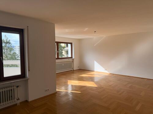 Foto - 4 Zimmer Hochparterre zum Kaufen in Singen (Hohentwiel)