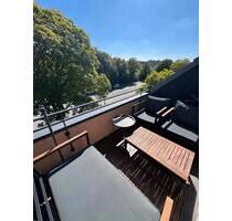 Wohnen im Grünen auf 2 Ebenen mit Galerie, Kamin und Süd-Balkon - Castrop-Rauxel