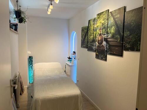 Foto - Massage , Kosmetik Raum ! - 70,00&nbsp;EUR Kaltmiete, ca.&nbsp; 55,00&nbsp;m&sup2;