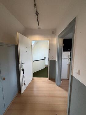 Foto - 1 Zimmer Dachgeschoßwohnung zur Miete in Rüdesheim am Rhein