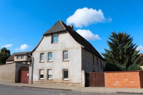 Foto - geräumiges Haus zu verkaufen, geringer Renovierungsaufwand