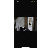 Moderne Dachgeschosswohnung – neuwertig, bezugsfrei ab 01.04.2025 - Herborn