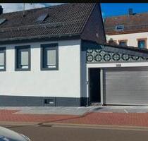 Haus privat zu verkaufen - 259.000,00&nbsp;EUR Kaufpreis, ca.&nbsp; 120,00&nbsp;m&sup2; in Zweibrücken (PLZ: 66482)
