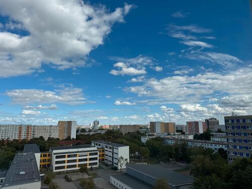 Foto - Kautionsfrei und dazu ein Hammerblick über Halle!
