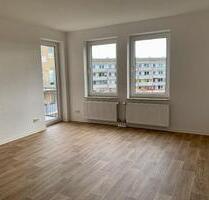 3-Raum-Wohnung mit Balkon - 550,00 EUR Kaltmiete, in Dessau-Roßlau (PLZ: 06847)