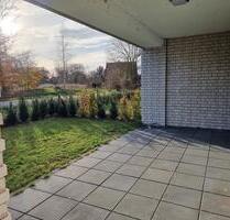 Schöne, neuwertige Erdgeschoss-Wohnung in unmittelbarer Nähe zum Dümmer See - Lembruch