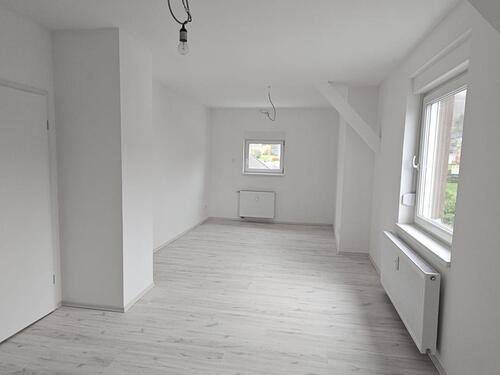 Foto - Großzügige Familienwohnung mit Terrasse und Stellplatz