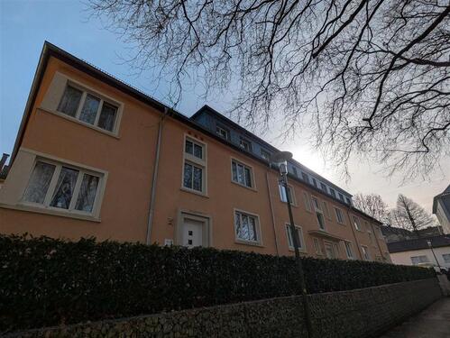 Foto - Modernisierte 2-Zimmer Dachgeschosswohnung mit Aufzieh-Balkon!