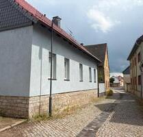 Haus zum Verkauf - 150.000,00&nbsp;EUR Kaufpreis, ca.&nbsp; 120,00&nbsp;m&sup2; in Roßleben-Wiehe (PLZ: 06571)