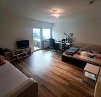 große Zimmer im eine WG - 625,00 EUR Kaltmiete, in Leonberg (PLZ: 71229)