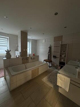 Foto - Neuwertige 3-Zimmer-Wohnung im EG auf der Ruhbank, 134qm