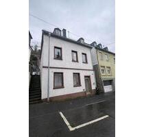 Einfamilienhaus mit 110 m² – 5 Zimmer, Küche & Bad zu vermieten - Idar-Oberstein