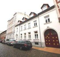 Schöne, geräumige 2 Zimmer-Wohnung mit Stellplatz in der Schelfstadt zu mieten! - Schwerin Altstadt