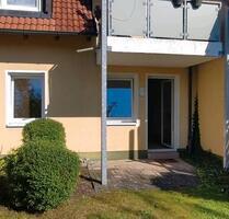55m² Wohnung, 2-Zimmer-Wohnung mit Einbauküche, Bad, Kellerraum - Himmelkron