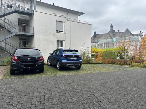 Foto - PKW-Stellplatz 5 Minuten fußläufig vom Stern-Center entfernt