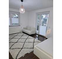 WG Zimmer in einer dreier WG - 610,00 EUR Kaltmiete, ca. 82,00 m² in Esslingen am Neckar (PLZ: 73734) Pliensauvorstadt WG Zimmer in einer dreier WG - 610,00 EUR Kaltmiete, ca. 82,00 m² in Esslingen am Neckar (PLZ: 73734) Pliensauvorstadt