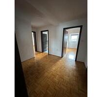 Zu vermieten: 4-Zimmer-Wohnung mit Balkon in 60599 - Frankfurt am Main Sachsenhausen Süd