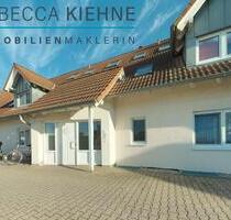 Gemütlich wohnen im Grünen: 2-Zimmer-Erdgeschosswohnung mit Terrasse und Stellplatz - Delitzsch