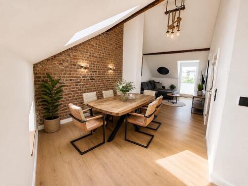 Foto - Kernsanierte 4 Zimmer Maisonette Wohnung mit Dachterasse
