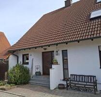Gepflegte DHH mit Einliegerwohnung in Top‑Lage Ulm‑Mähringen!