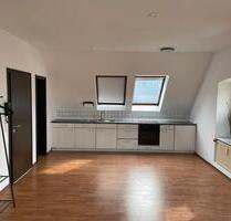 Zwei Zimmer-Dachgeschosswohnung im Herzen von Bissendorf