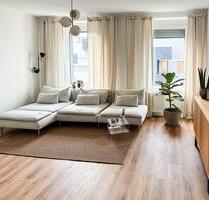 GV-Zentrum: Elegant wohnen in sanierter Altbau-Wohnung mit 4 Zimmern, Balkon und Stellplatz - Grevenbroich