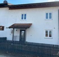 Frisch sanierte Doppelhaushälfte mit Garten, Sauna, PV-Anlage - Soyen