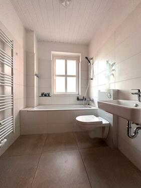 Foto - 2- Zimmer Wohnung 1. OG links - 510,00&nbsp;EUR Kaltmiete, ca.&nbsp; 52,00&nbsp;m&sup2;